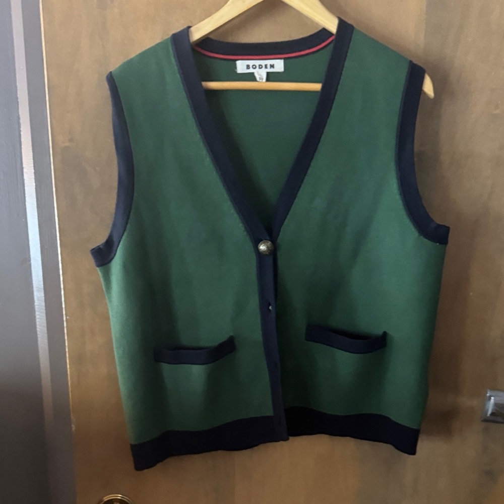 Boden Women's Holly Knitted Waistcoat - Picture 3 of 3